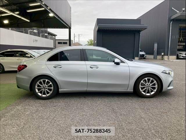 Mercedes Benz A-CLASS 2019-09 7221496-14