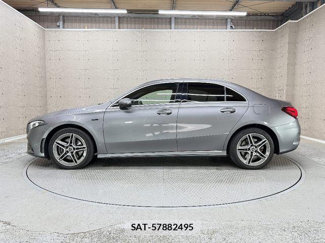 Mercedes Benz A-CLASS 2021-06 7328253-9