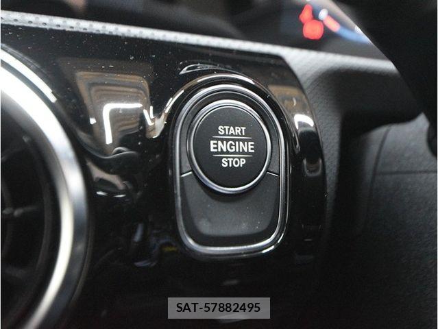 Mercedes Benz A-CLASS 2021-06 7328253-17