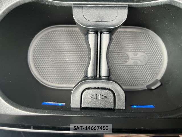 Mercedes Benz A-CLASS 2025-03 7358662-11