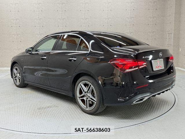 Mercedes Benz A-CLASS 2021-07 7455633-10