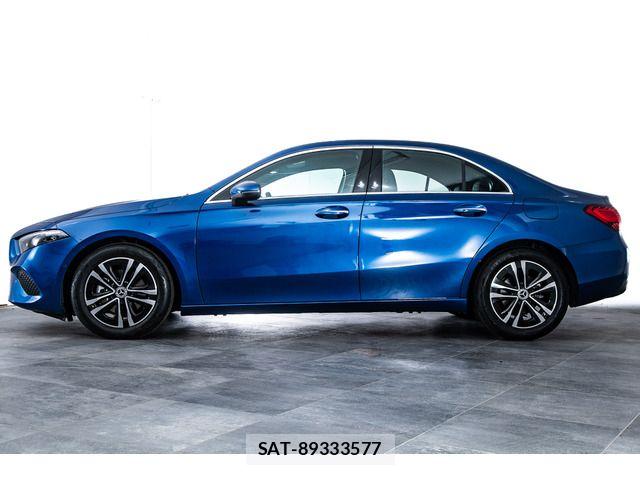 Mercedes Benz A-CLASS 2025-09 7617926-6