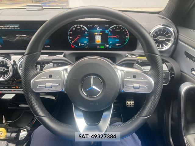 Mercedes Benz A-CLASS 2021-11 7617928-29