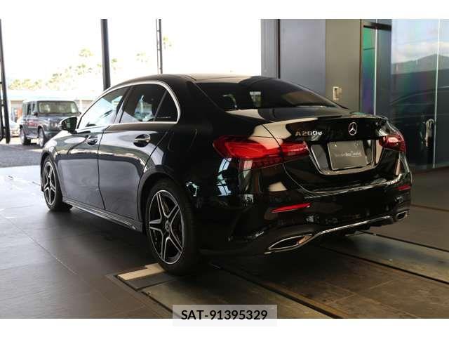 Mercedes Benz A-CLASS 2025-08 7617924-5