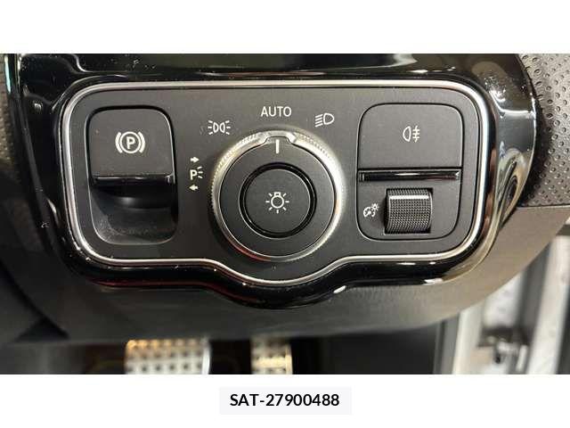 Mercedes Benz A-CLASS 2022-02 7617927-10