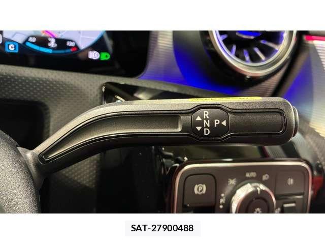 Mercedes Benz A-CLASS 2022-02 7617927-15