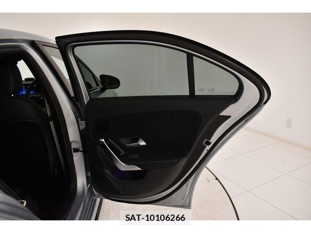 Mercedes Benz A-CLASS 2025-01 7725446-13