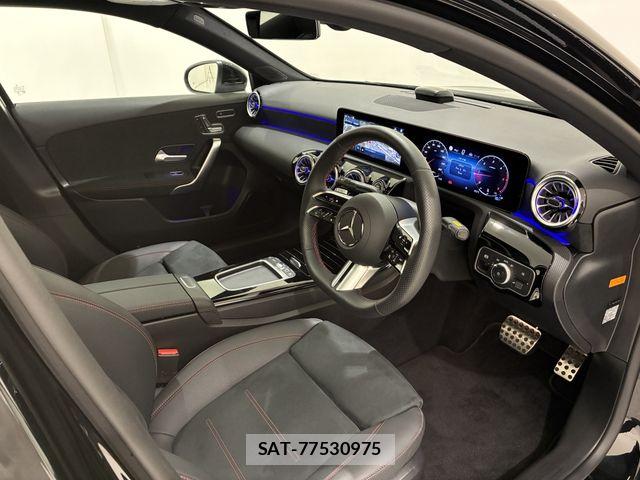 Mercedes Benz A-CLASS 2025-06 8100335-1