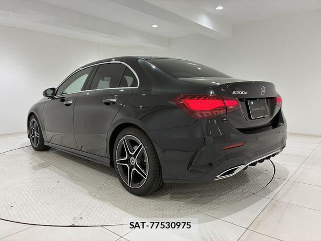 Mercedes Benz A-CLASS 2025-06 8100335-2