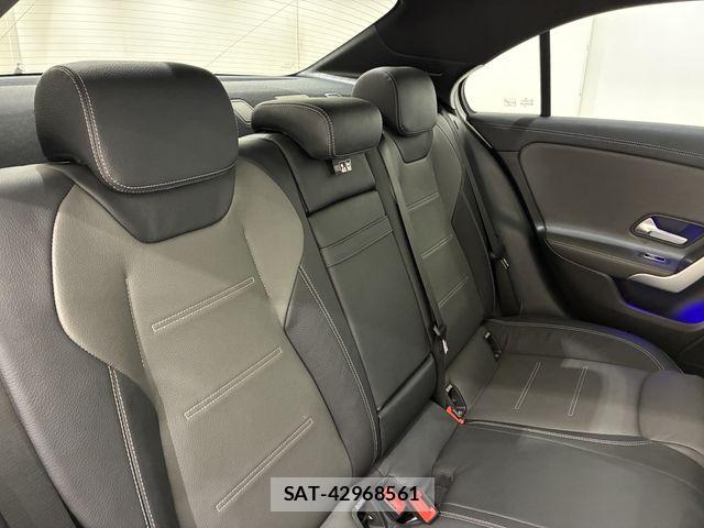 Mercedes Benz A-CLASS 2021-02 8208608-12