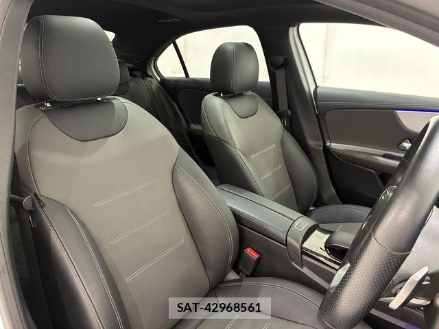 Mercedes Benz A-CLASS 2021-02 8208608-3