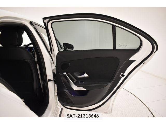 Mercedes Benz A-CLASS 2025-06 8315345-11