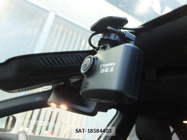 Mercedes Benz A-CLASS 2021-03 8627624-28