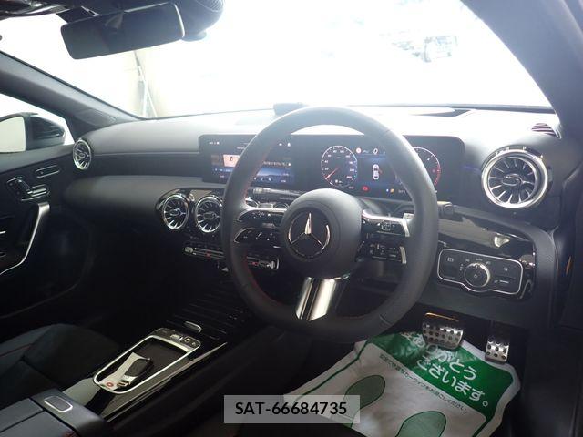 Mercedes Benz A-CLASS 2025-06 8743757-1