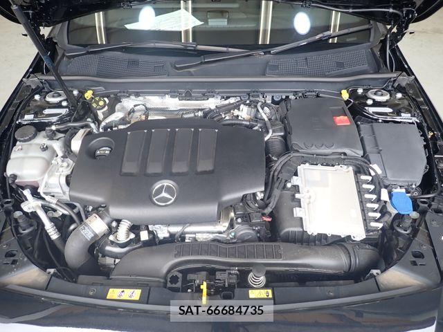 Mercedes Benz A-CLASS 2025-06 8743757-27