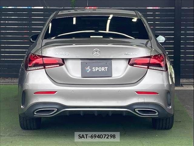 Mercedes Benz A-CLASS 2019-09 8743755-15