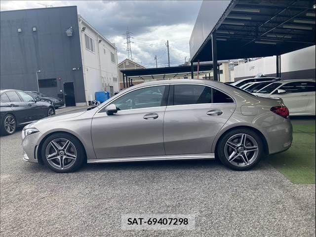 Mercedes Benz A-CLASS 2019-09 8743755-16