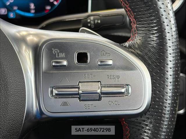 Mercedes Benz A-CLASS 2019-09 8743755-5