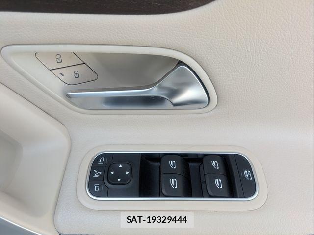 Mercedes Benz A-CLASS 2020-03 8780971-17