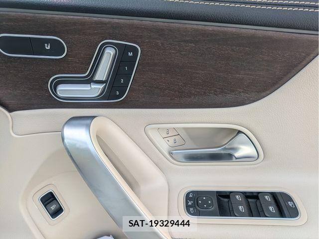 Mercedes Benz A-CLASS 2020-03 8780971-18