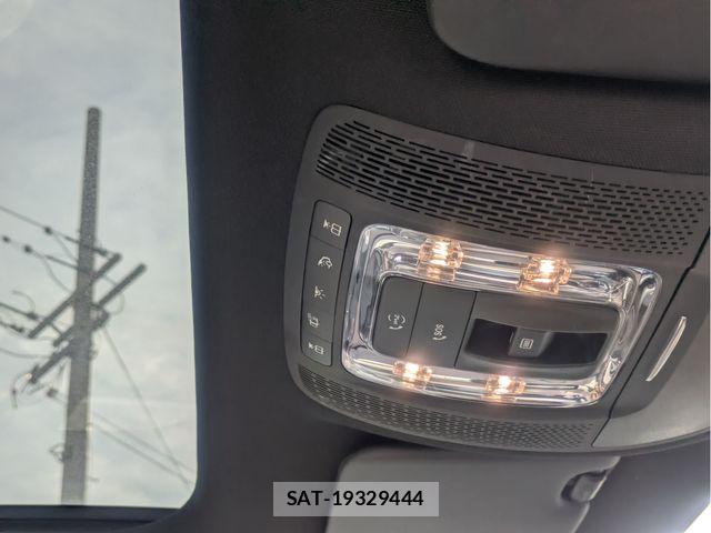 Mercedes Benz A-CLASS 2020-03 8780971-20