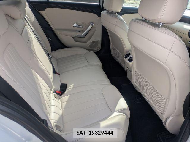 Mercedes Benz A-CLASS 2020-03 8780971-25