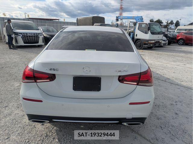 Mercedes Benz A-CLASS 2020-03 8780971-6