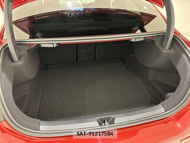Mercedes Benz A-CLASS 2025-08 8830207-17