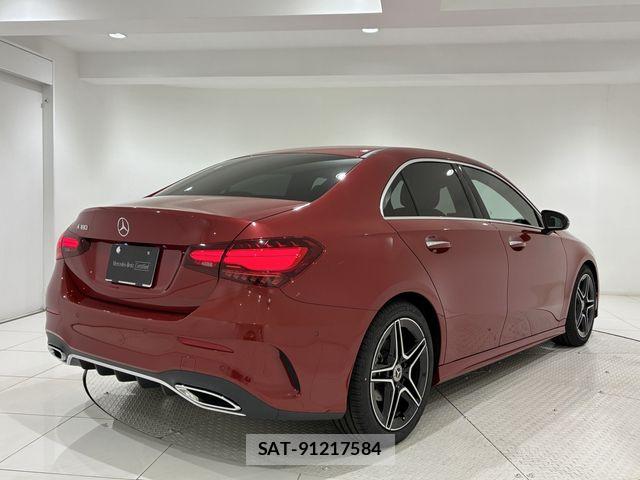 Mercedes Benz A-CLASS 2025-08 8830207-2