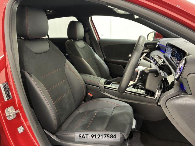 Mercedes Benz A-CLASS 2025-08 8830207-3