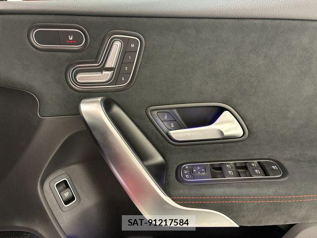 Mercedes Benz A-CLASS 2025-08 8830207-6