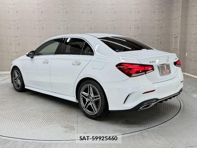 Mercedes Benz A-CLASS 2019-09 8830206-9