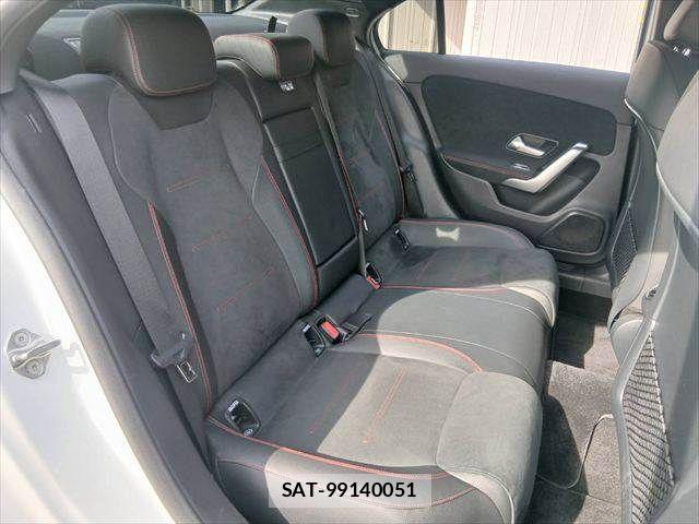 Mercedes Benz A-CLASS 2021-06 8880686-7