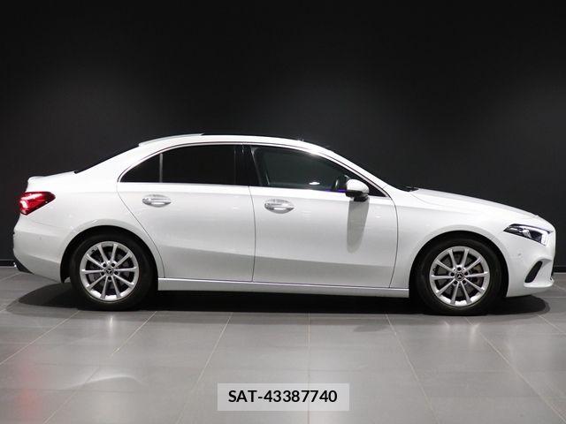 Mercedes Benz A-CLASS 2020-02 8880688-9