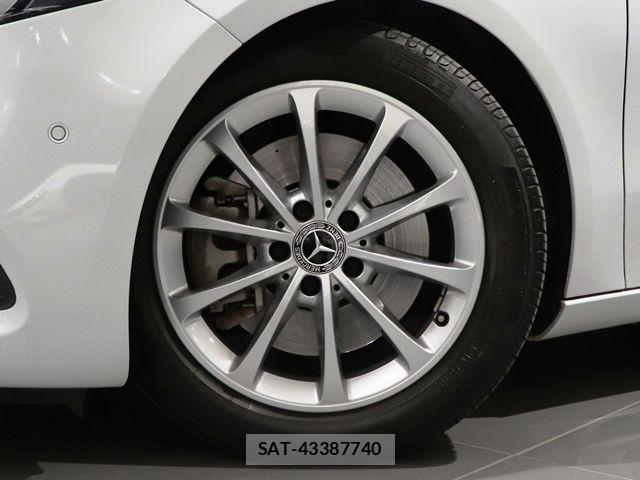 Mercedes Benz A-CLASS 2020-02 8880688-3