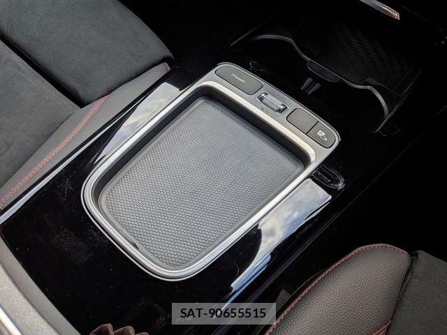 Mercedes Benz A-CLASS 2025-01 8883890-6