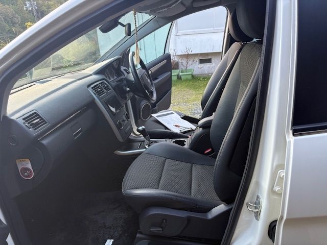 Mercedes Benz B-CLASS 2011-03 1464081-14