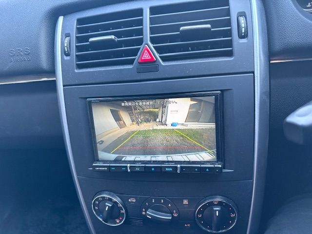 Mercedes Benz B-CLASS 2011-03 1464081-16