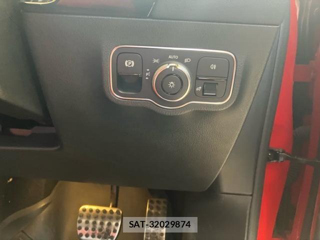 Mercedes Benz B-CLASS 2019-08 2669707-21