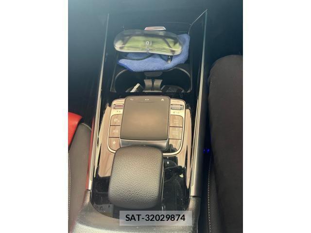 Mercedes Benz B-CLASS 2019-08 2669707-22