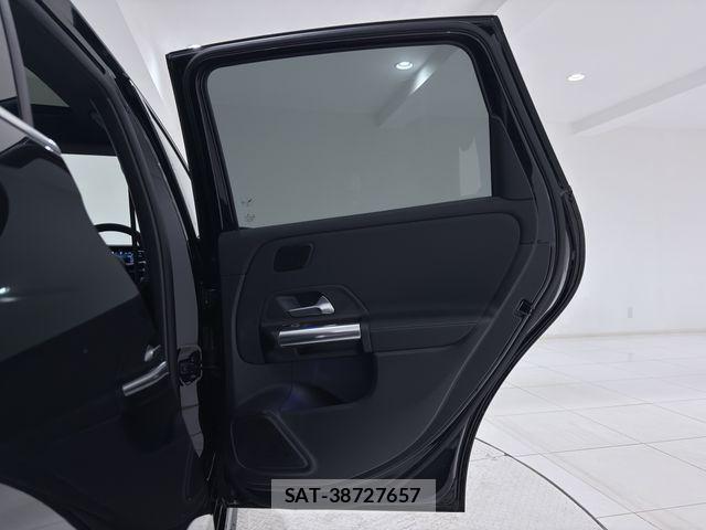 Mercedes Benz B-CLASS 2025-06 2963545-10