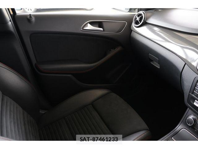Mercedes Benz B-CLASS 2017-03 4326705-19