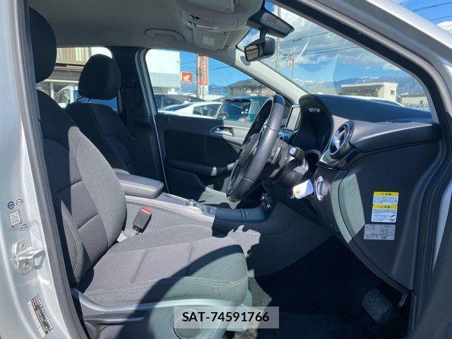 Mercedes Benz B-CLASS 2013-09 4326709-11