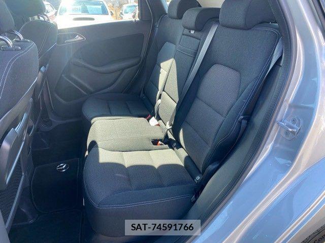 Mercedes Benz B-CLASS 2013-09 4326709-14