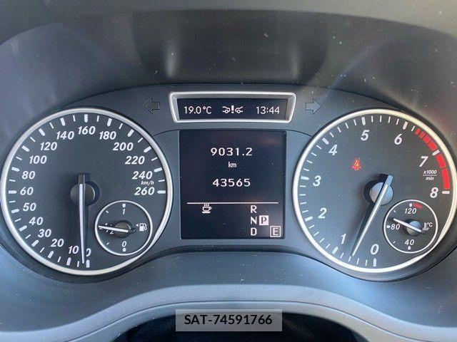 Mercedes Benz B-CLASS 2013-09 4326709-17