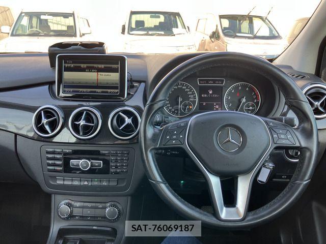 Mercedes Benz B-CLASS 2013-07 5871678-6