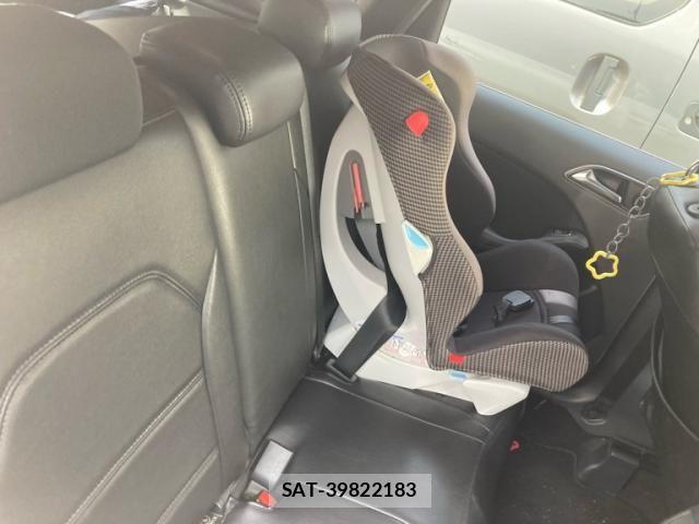 Mercedes Benz B-CLASS 2016-02 5871679-13