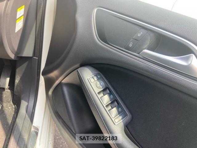 Mercedes Benz B-CLASS 2016-02 5871679-15