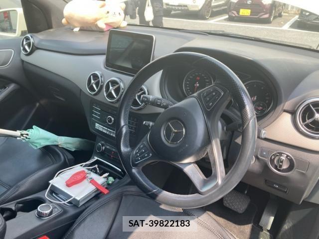 Mercedes Benz B-CLASS 2016-02 5871679-16