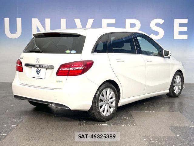 Mercedes Benz B-CLASS 2017-02 6672432-16